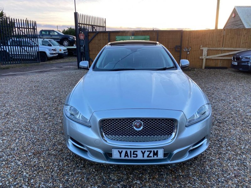 JAGUAR XJ