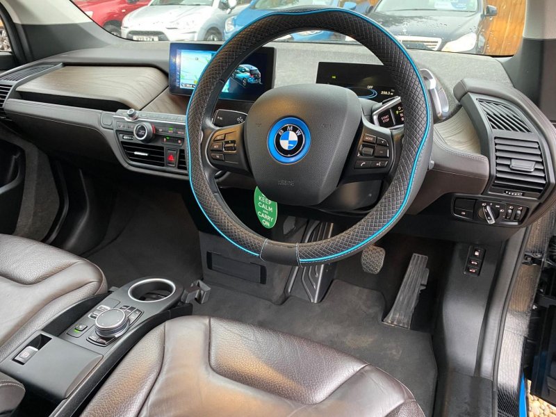 BMW I3