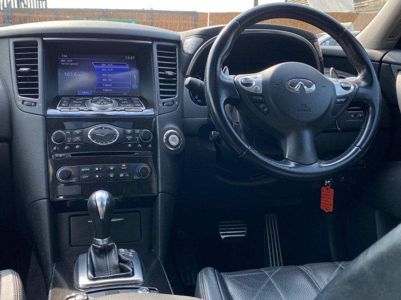 INFINITI FX