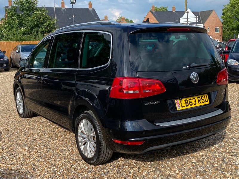 VOLKSWAGEN SHARAN