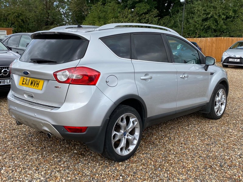 FORD KUGA