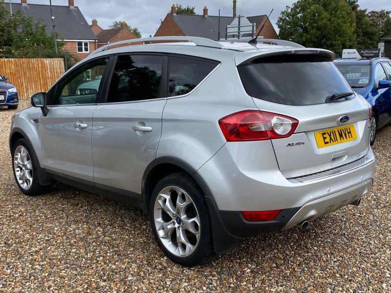 FORD KUGA