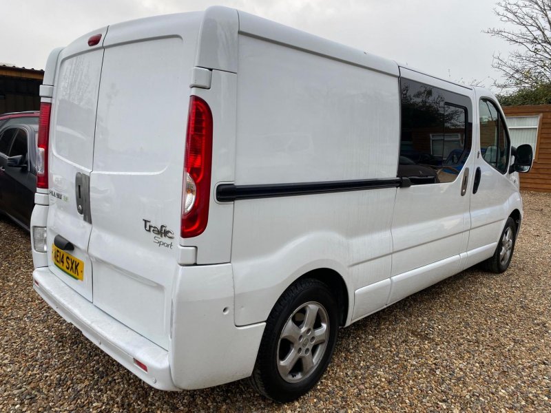 RENAULT TRAFIC