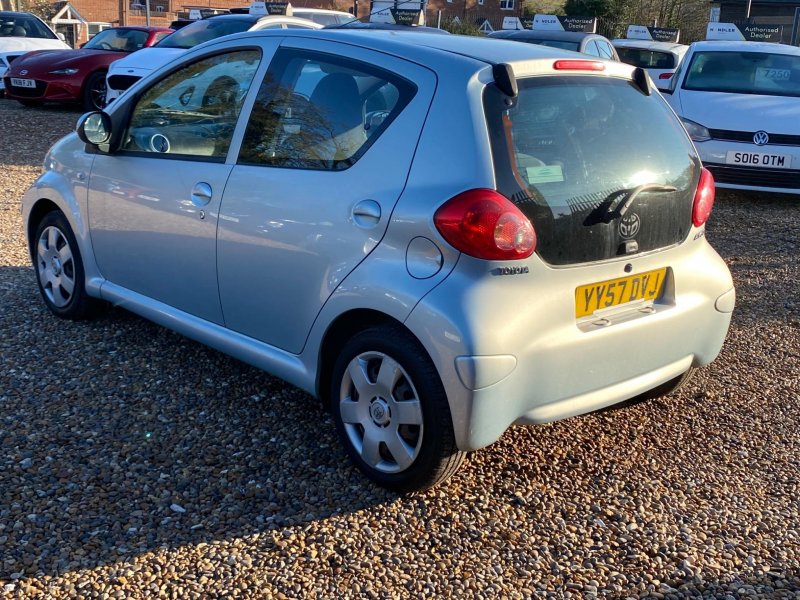 TOYOTA AYGO