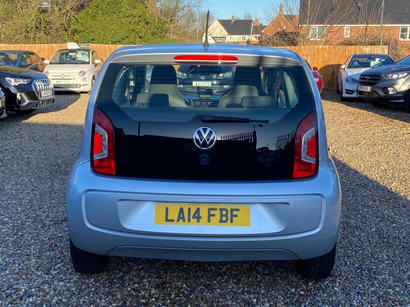 VOLKSWAGEN UP