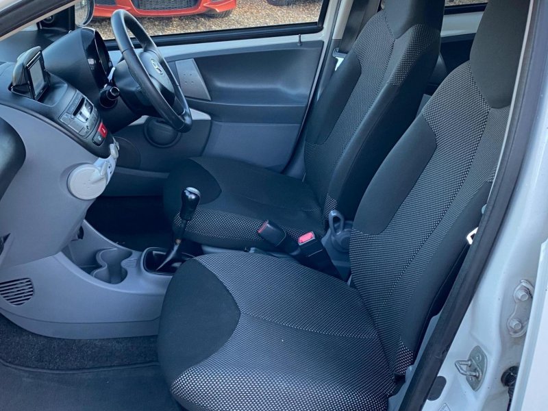 TOYOTA AYGO