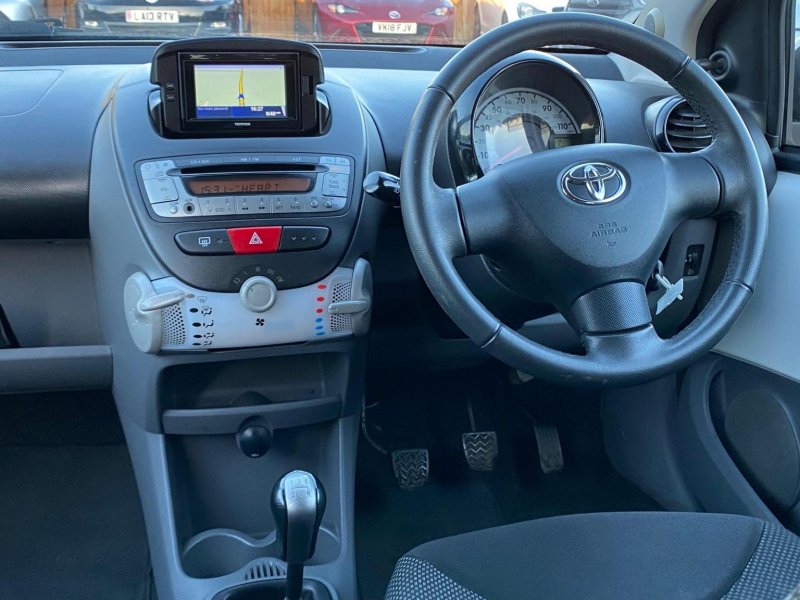 TOYOTA AYGO