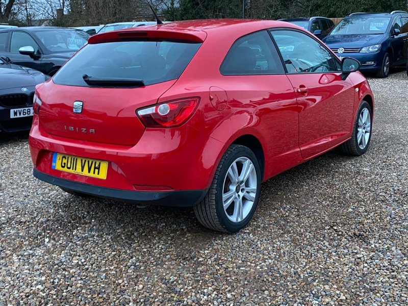 SEAT IBIZA