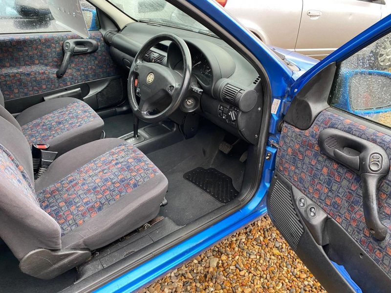 VAUXHALL CORSA
