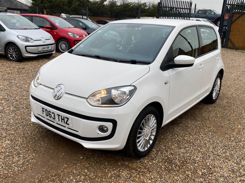 VOLKSWAGEN UP
