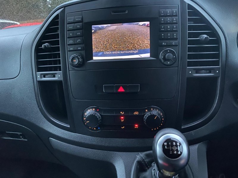 MERCEDES-BENZ VITO