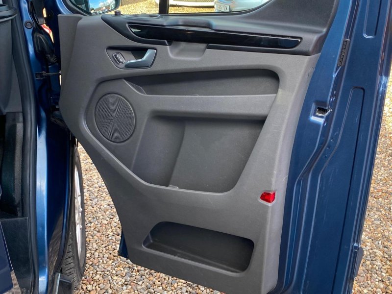 FORD TRANSIT CUSTOM