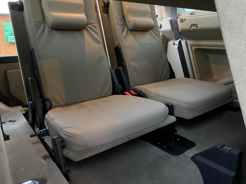 LAND ROVER DISCOVERY 4