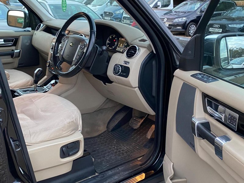 LAND ROVER DISCOVERY 4