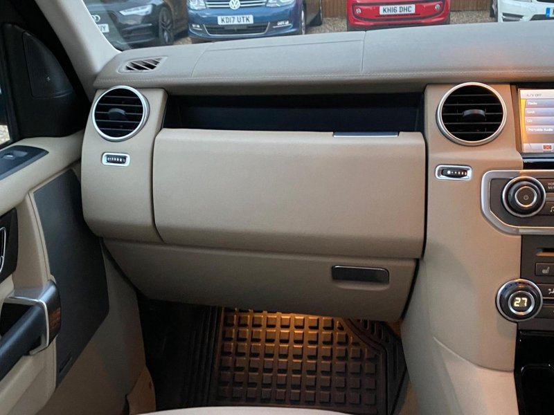 LAND ROVER DISCOVERY 4