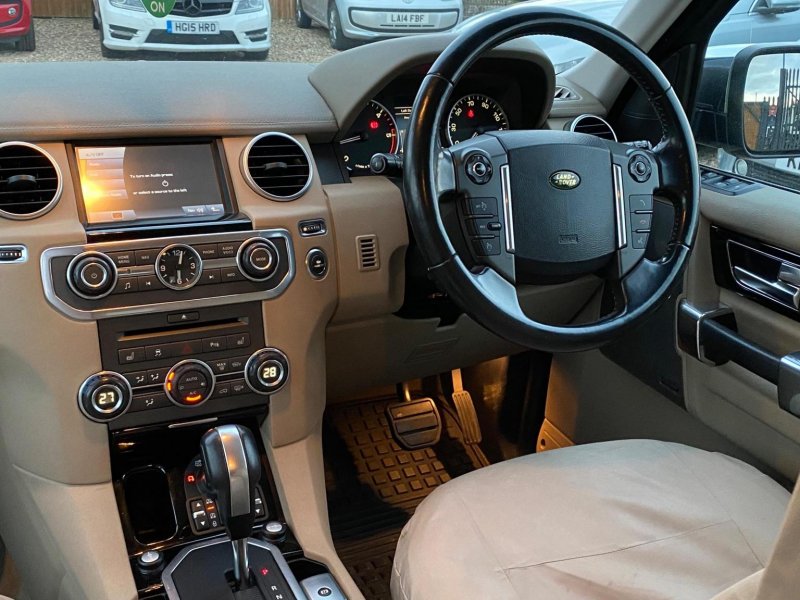 LAND ROVER DISCOVERY 4