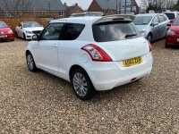 SUZUKI SWIFT