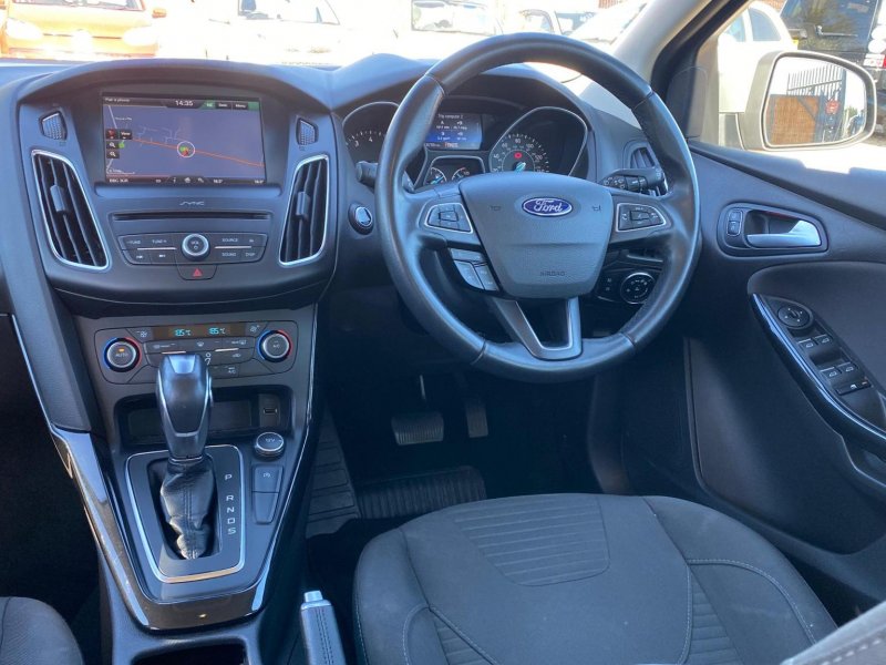 FORD FOCUS