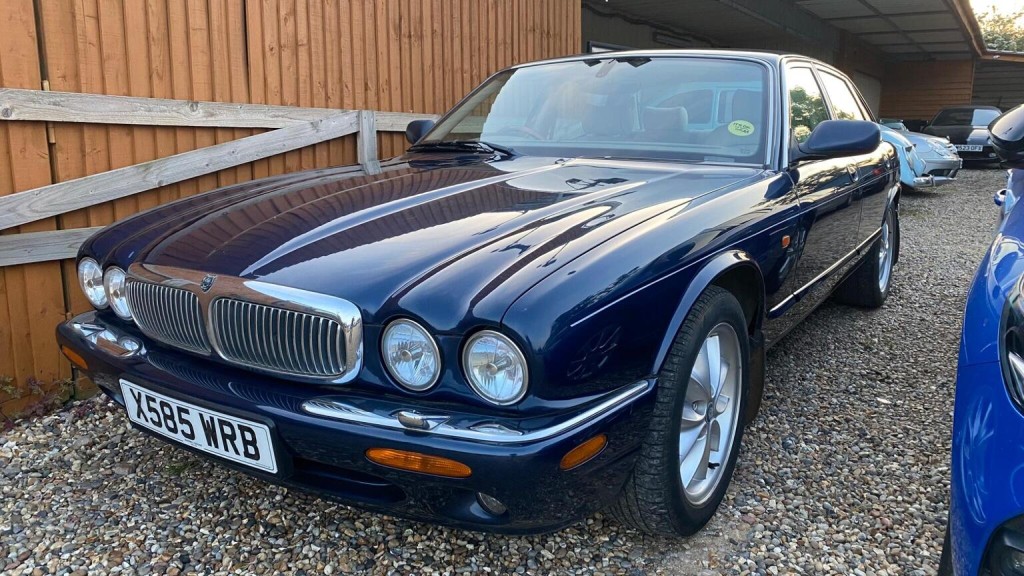 2000 Jaguar XJ