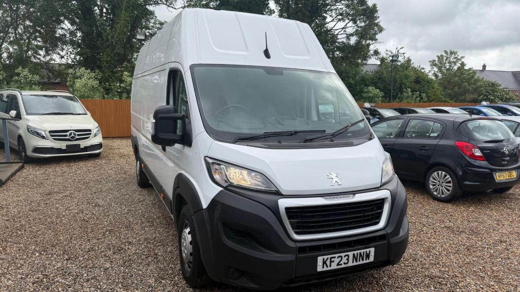 2023 Peugeot BOXER