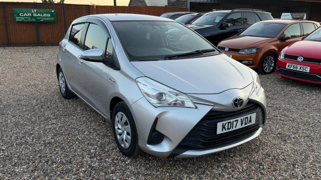 2017 Toyota YARIS